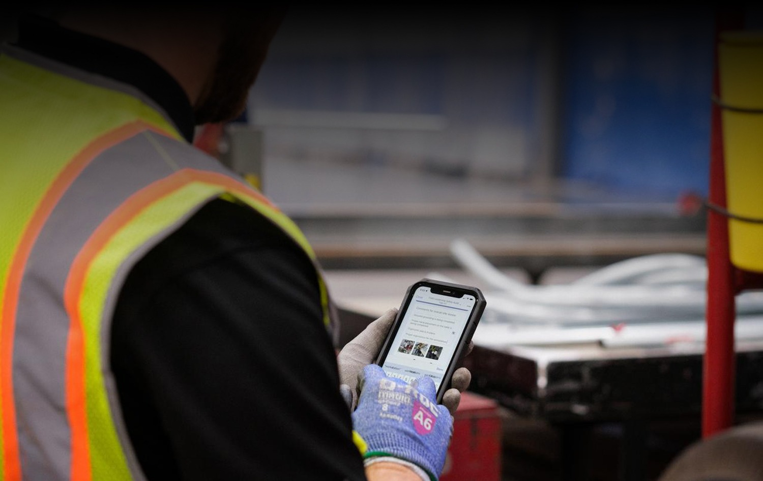 Worker using SafetyCulture